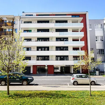 Teleki40 Central, Free Parking, Terrace